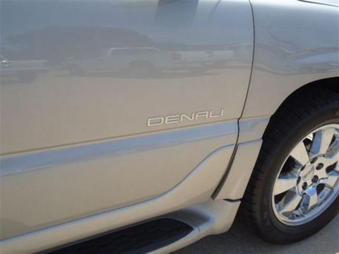 GMC Yukon 2006 photo 1