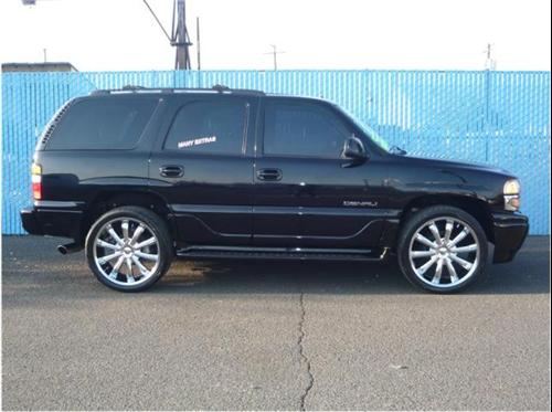 GMC Yukon 2006 photo 2