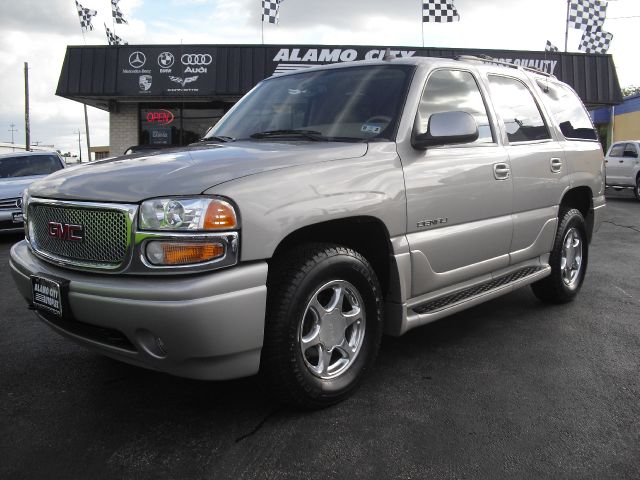 GMC Yukon 2006 photo 3