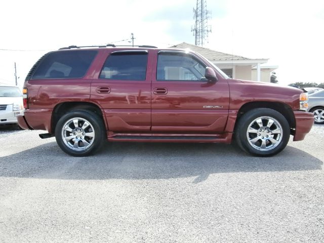 GMC Yukon 2006 photo 1