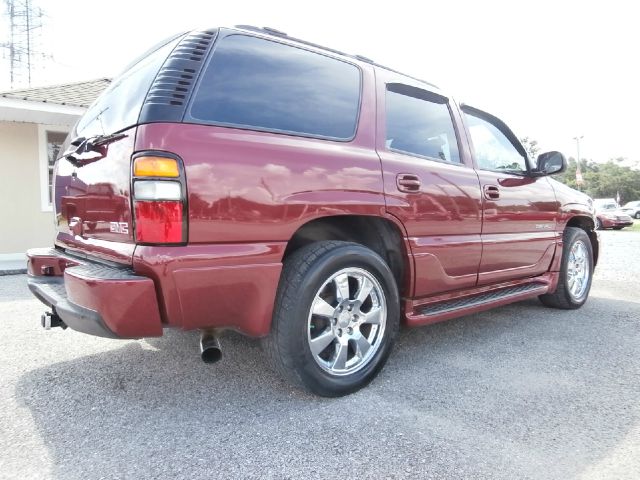 GMC Yukon 2006 photo 3