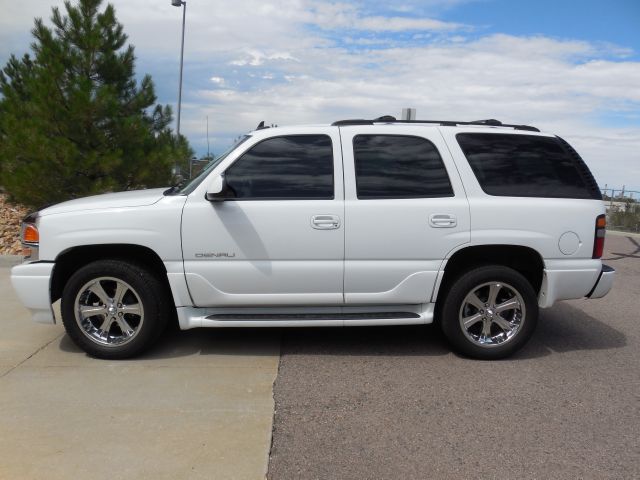 GMC Yukon 2006 photo 3