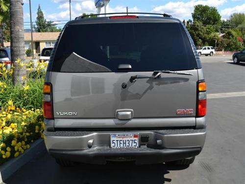 GMC Yukon 2006 photo 4
