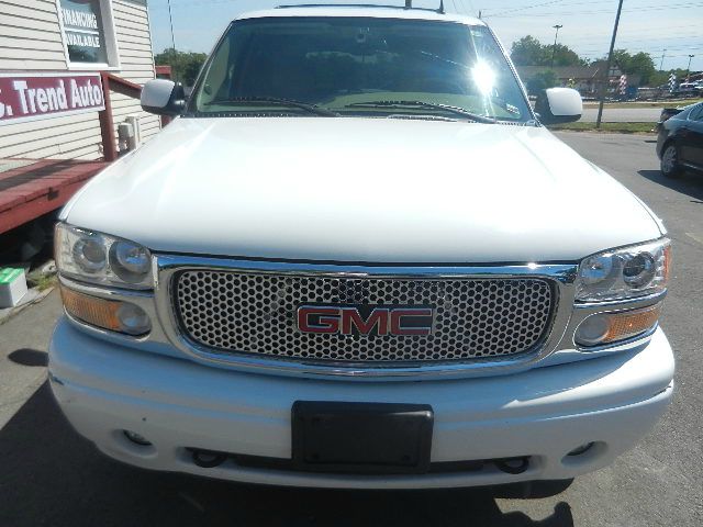GMC Yukon 2006 photo 3