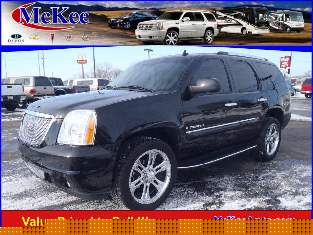 GMC Yukon AWD Sedan Sport Utility