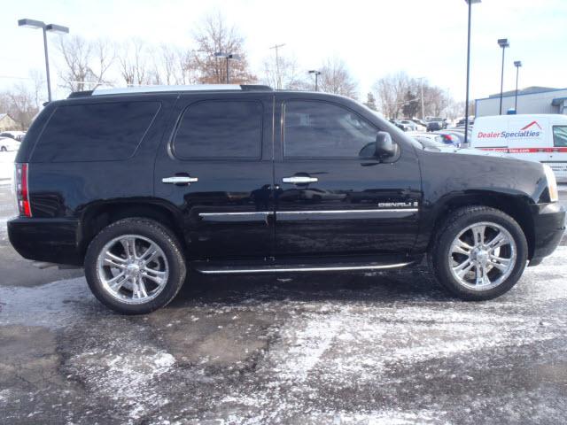 GMC Yukon 2007 photo 4