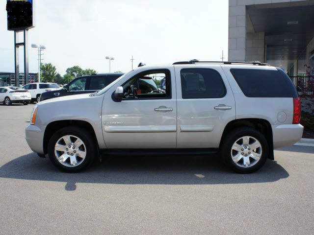 GMC Yukon 2007 photo 2
