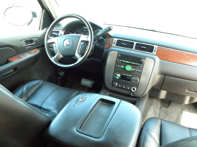 GMC Yukon 2007 photo 1