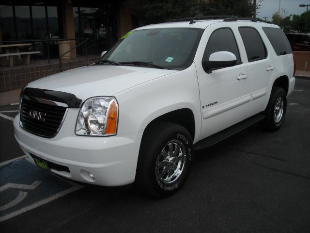 GMC Yukon 2007 photo 2