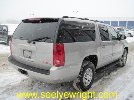 GMC Yukon 2007 photo 2