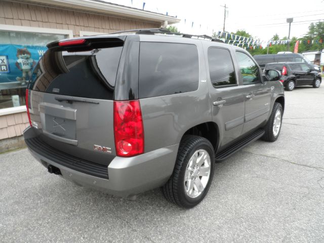 GMC Yukon XLT 4X4 Diesel BAD Credit OK SUV