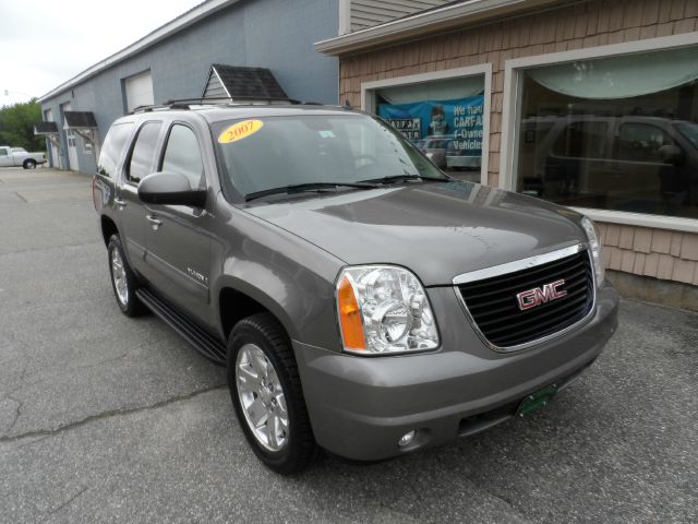 GMC Yukon 2007 photo 2