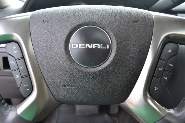 GMC Yukon 2007 photo 10