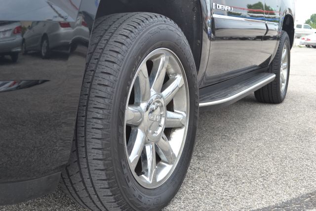 GMC Yukon 2007 photo 15