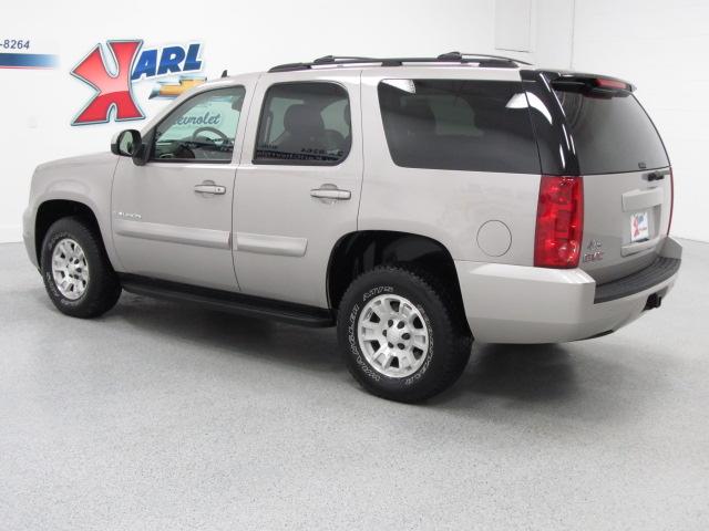 GMC Yukon 2007 photo 2