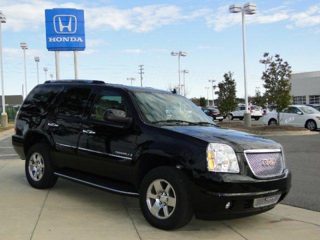 GMC Yukon 2007 photo 2