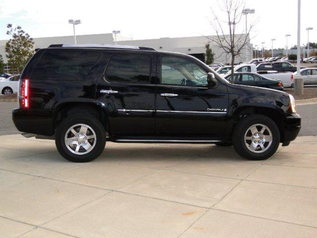 GMC Yukon 2007 photo 3