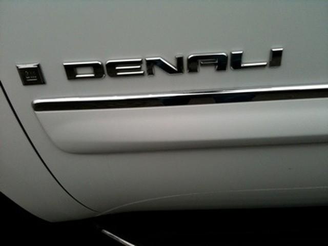 GMC Yukon 2007 photo 3