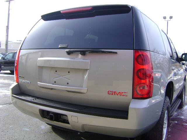 GMC Yukon 2007 photo 3