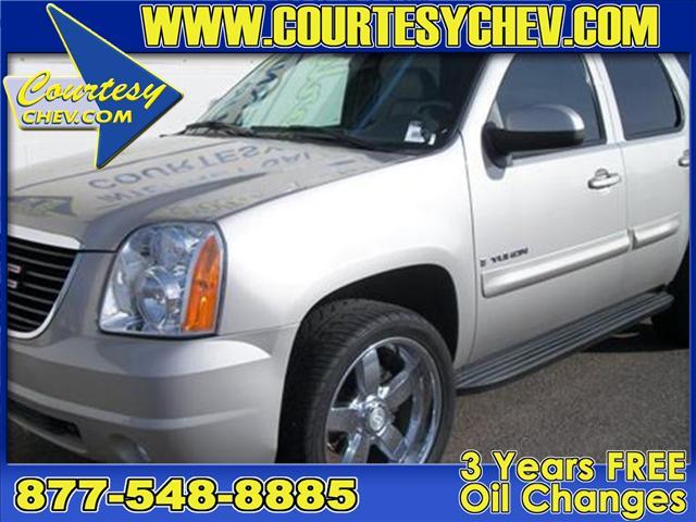 GMC Yukon CREW CAB SLT Sport Utility