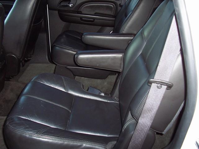 GMC Yukon 2007 photo 2