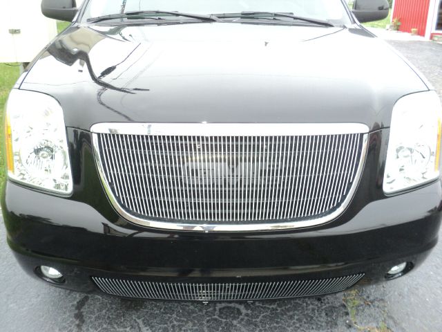 GMC Yukon Ram 3500 Diesel 2-WD SUV