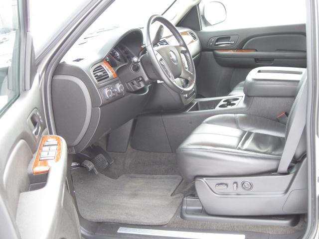 GMC Yukon 2007 photo 2