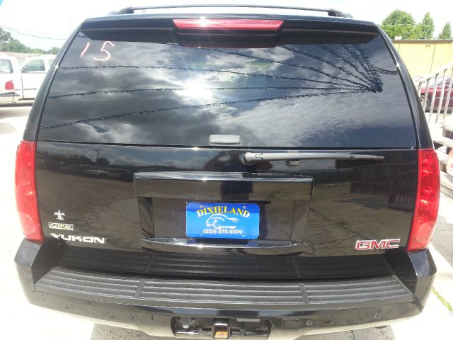 GMC Yukon 2007 photo 17