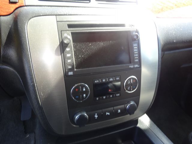 GMC Yukon Ram 3500 Diesel 2-WD SUV