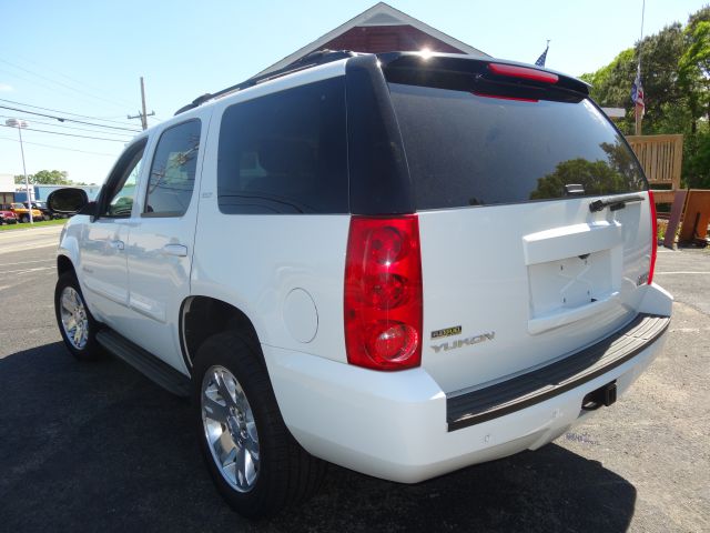 GMC Yukon 2007 photo 14