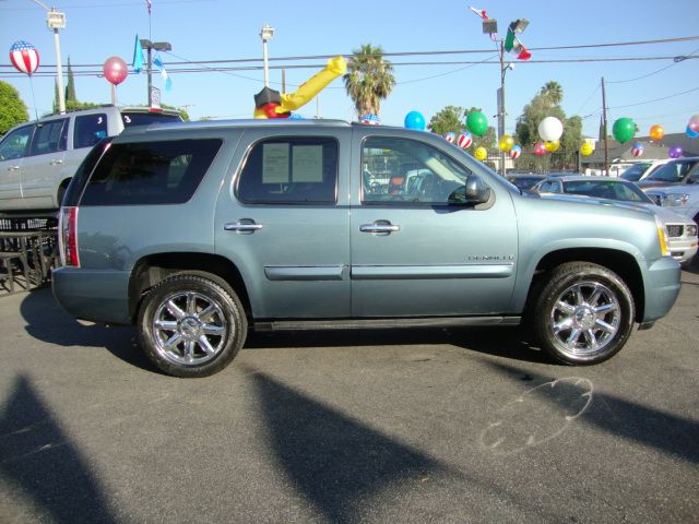 GMC Yukon 2007 photo 1