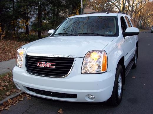 GMC Yukon 2007 photo 2