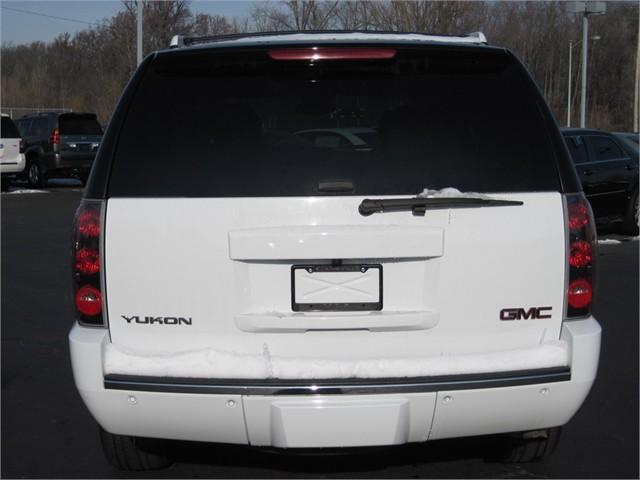 GMC Yukon 2007 photo 4