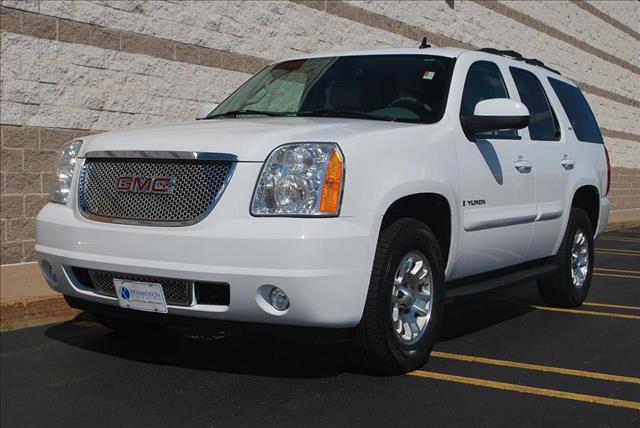 GMC Yukon 2007 photo 2