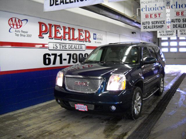 GMC Yukon Unknown Sport Utility