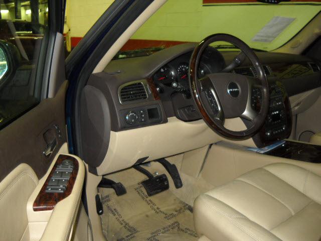 GMC Yukon 2007 photo 3
