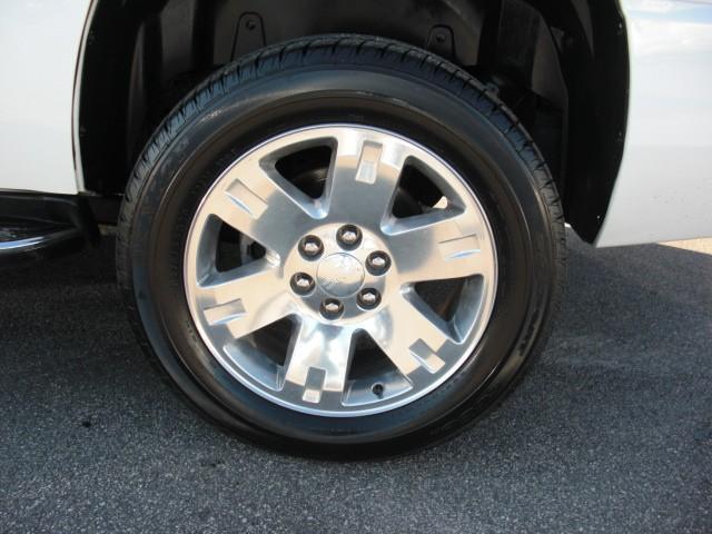 GMC Yukon 2007 photo 2