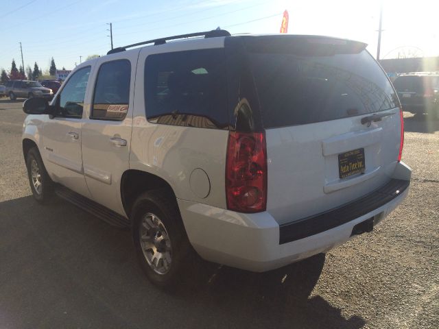 GMC Yukon 4dr 4.6L Eddie Bauer SUV