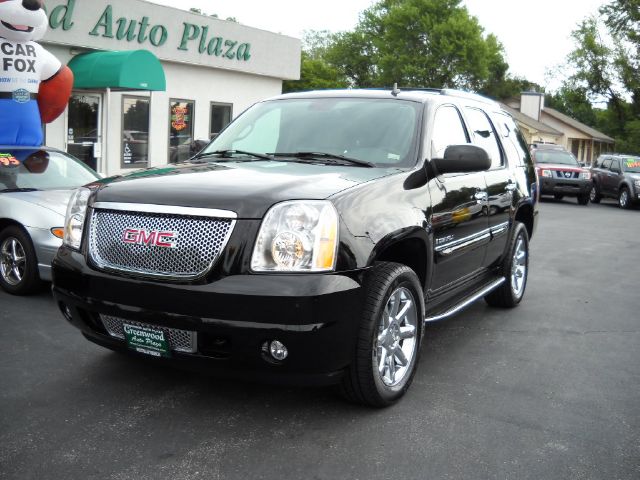 GMC Yukon EX - DUAL Power Doors SUV