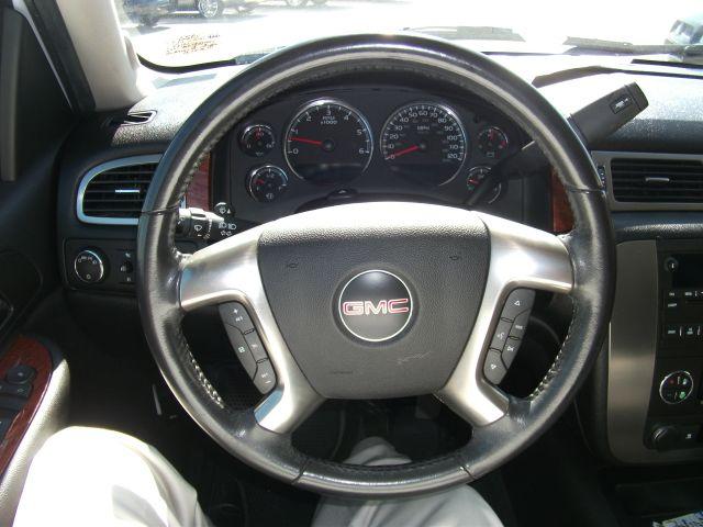GMC Yukon 2007 photo 1