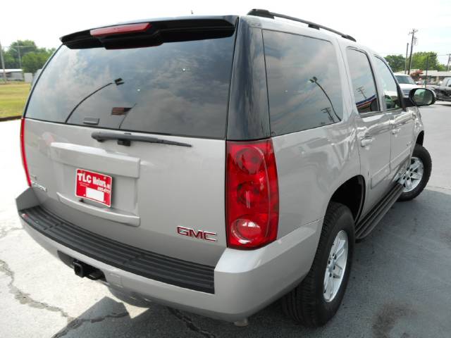 GMC Yukon 2007 photo 2