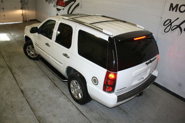 GMC Yukon 2007 photo 2