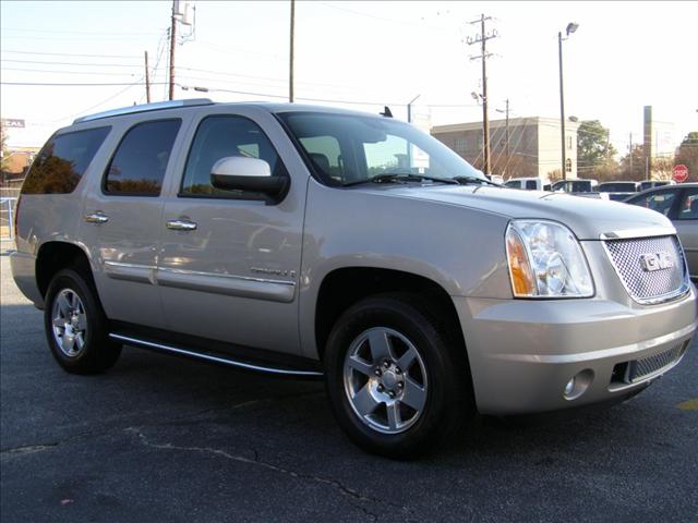 GMC Yukon 2007 photo 2