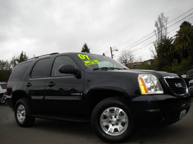 GMC Yukon 45 Sport Utility