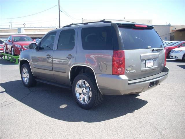 GMC Yukon 2007 photo 2