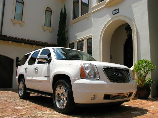 GMC Yukon 2007 photo 1