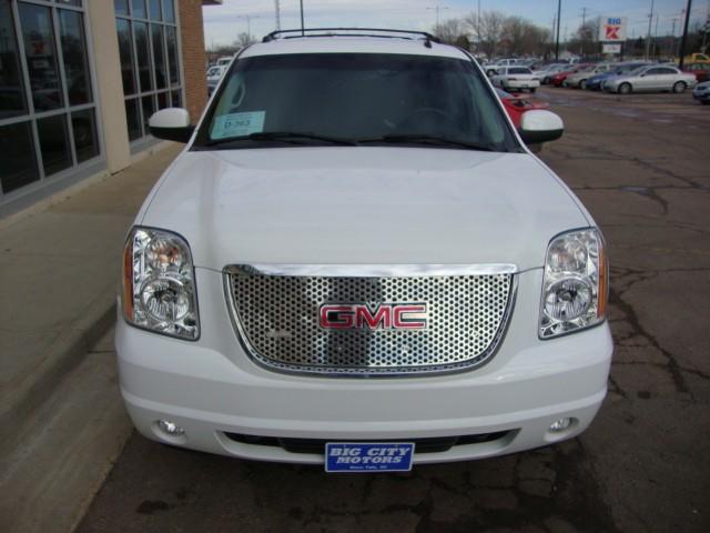 GMC Yukon 2007 photo 1