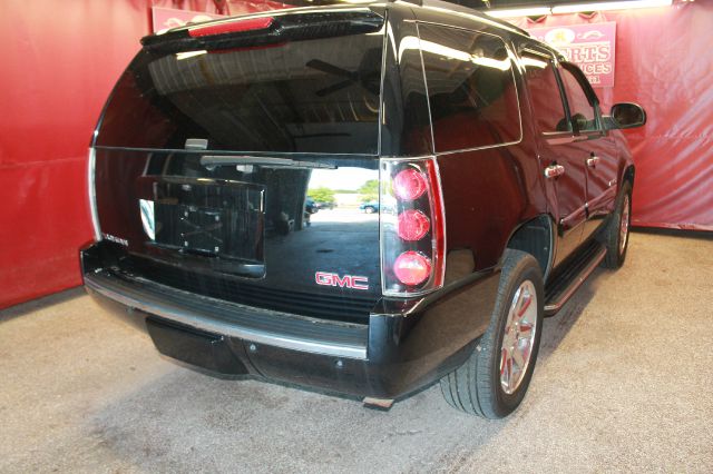 GMC Yukon 2007 photo 1
