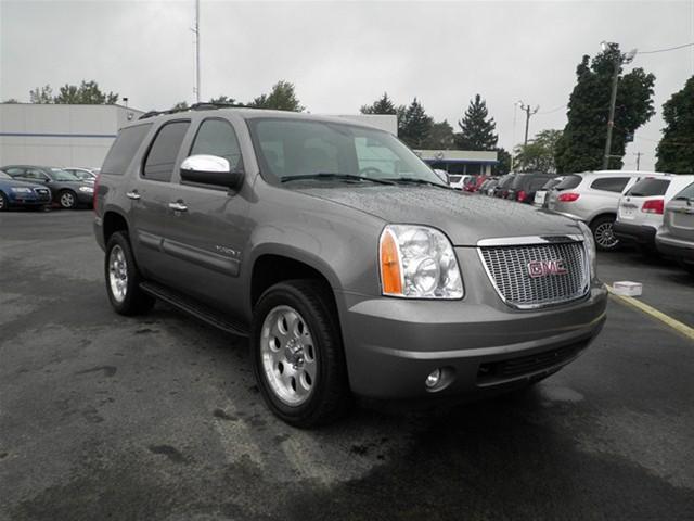 GMC Yukon 45 Sport Utility