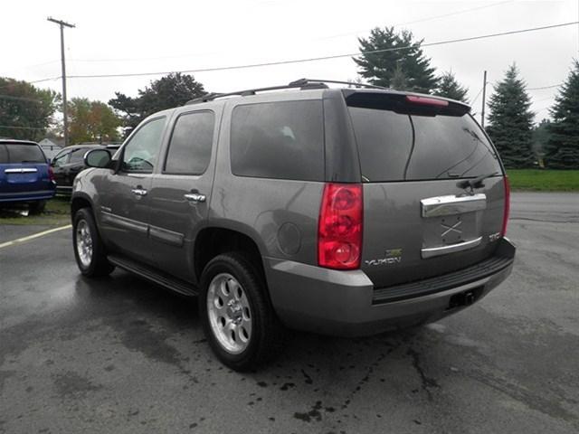 GMC Yukon 2007 photo 3
